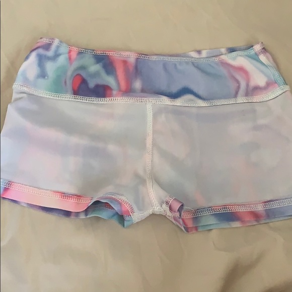 Shorts - Picture 4 of 4